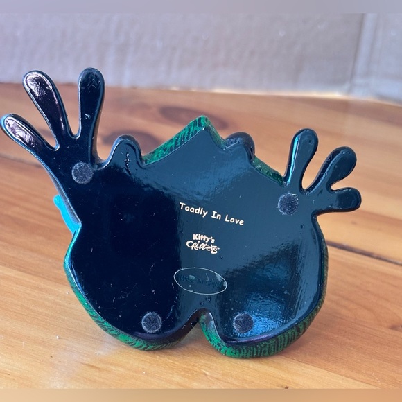 Toadly In Love -Kitty’s Critters collectible figurine - Picture 6 of 6